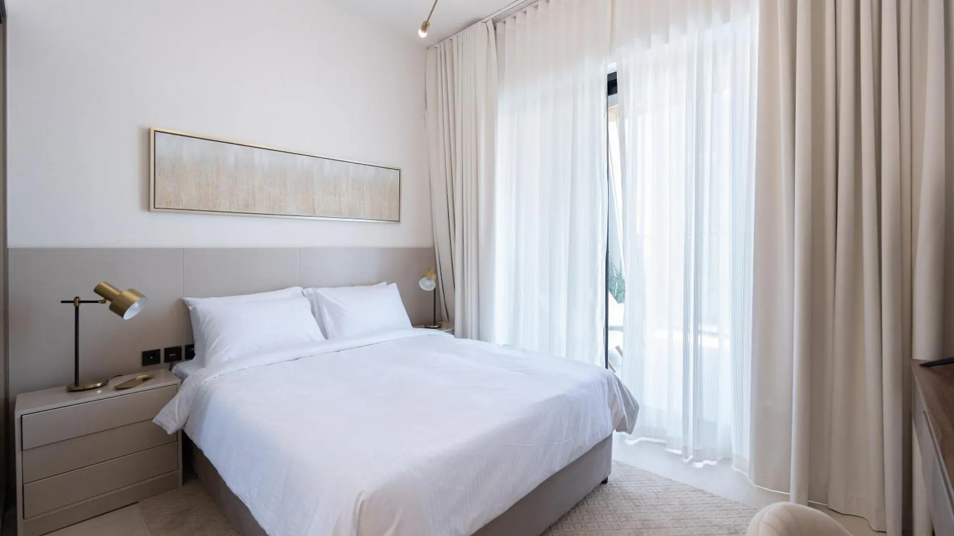 Keyrock Living - Binghatti Canal Sky Retreat Dubai 0*,  United Arab Emirates