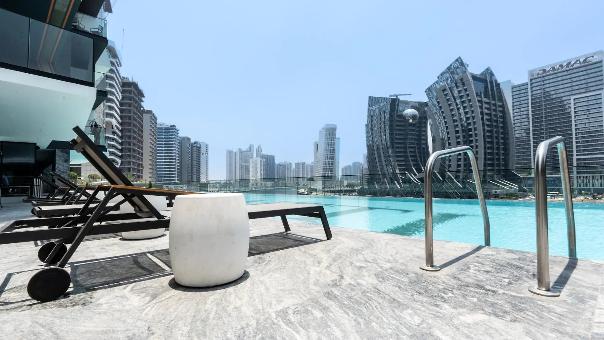 Keyrock Living - Binghatti Canal Sky Retreat Dubai 0*,